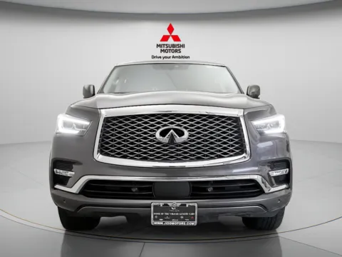More photos of 2024 INFINITI QX80 LUXE at Jidd Motors Mitsubishi, IL