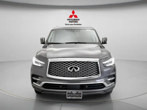 More photos of 2024 INFINITI QX80 LUXE at Jidd Motors Mitsubishi, IL