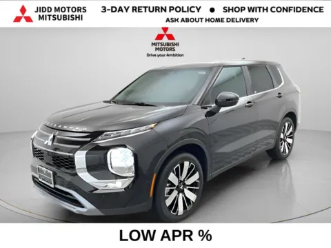 Black 2026 Mitsubishi Outlander SE for sale in Des Plaines, IL