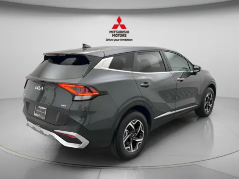 More photos of 2024 Kia Sportage LX at Jidd Motors Mitsubishi, IL