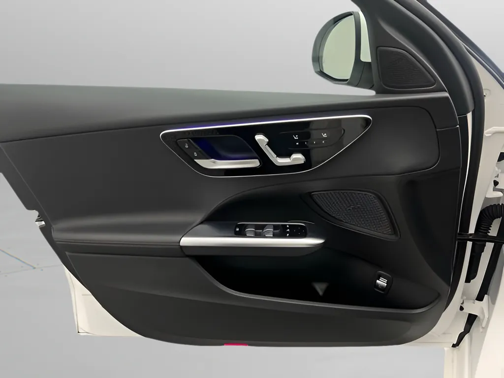 2025 Mercedes-Benz C-Class Sedan C 300 - Photo 27
