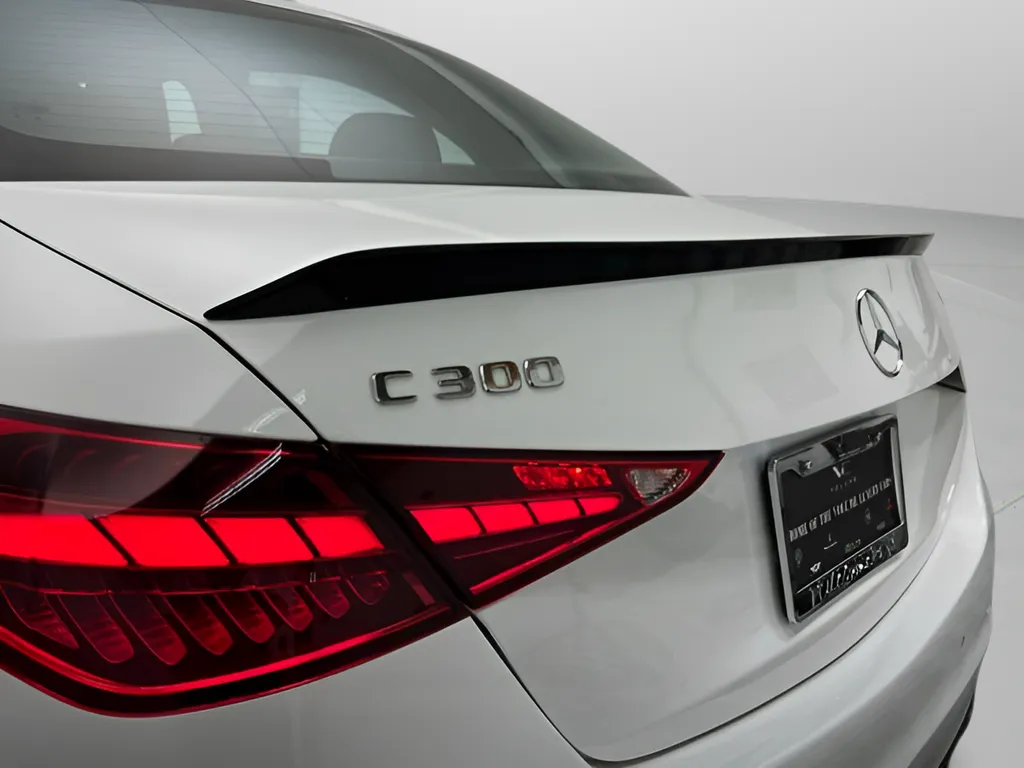 2025 Mercedes-Benz C-Class Sedan C 300 - Photo 39