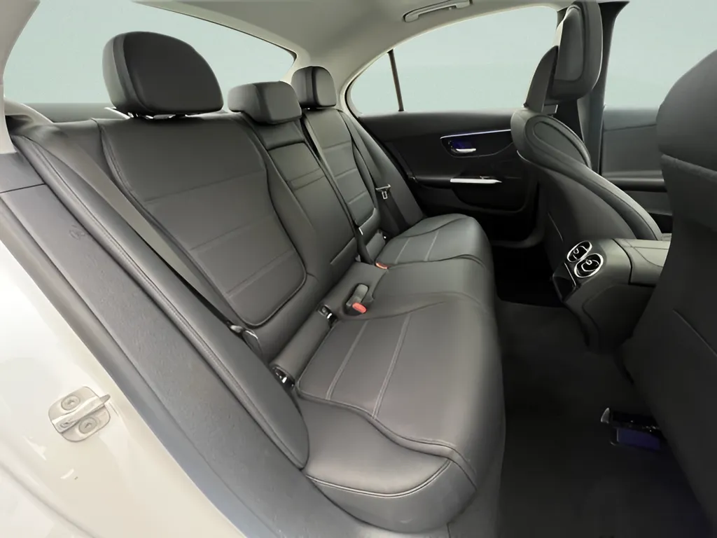 2025 Mercedes-Benz C-Class Sedan C 300 - Photo 14