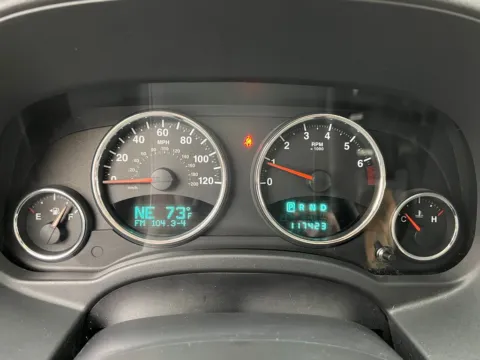 More photos of 2011 Jeep Compass Limited at Jidd Motors Mitsubishi, IL