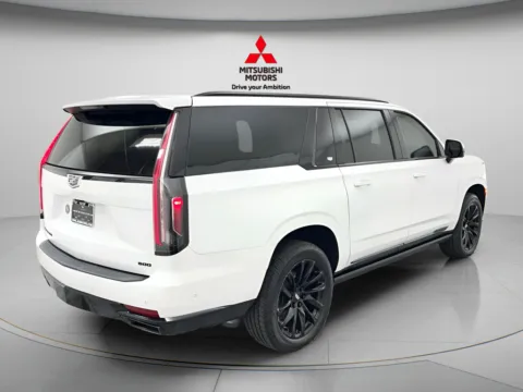 More photos of 2022 Cadillac Escalade ESV Sport at Jidd Motors Mitsubishi, IL