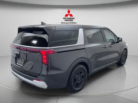 More photos of 2026 Kia Carnival LXS at Jidd Motors Mitsubishi, IL