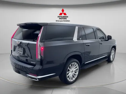 Another view of 2024 Cadillac Escalade ESV Premium for sale in Des Plaines, IL at Jidd Motors Mitsubishi