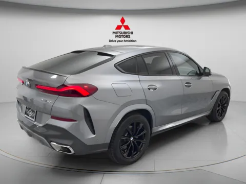 More photos of 2025 BMW X6 xDrive40i at Jidd Motors Mitsubishi, IL
