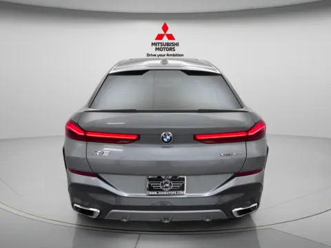 More photos of 2025 BMW X6 xDrive40i at Jidd Motors Mitsubishi, IL