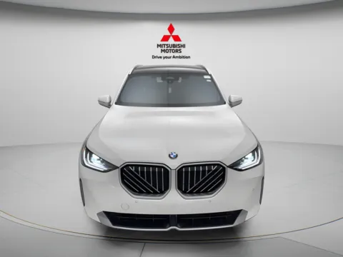 Photos of 2026 BMW X3 30 xDrive for sale in Des Plaines, IL at Jidd Motors Mitsubishi