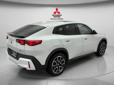 More photos of 2026 BMW X2 xDrive28i at Jidd Motors Mitsubishi, IL