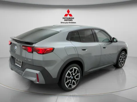 More photos of 2026 BMW X2 xDrive28i at Jidd Motors Mitsubishi, IL