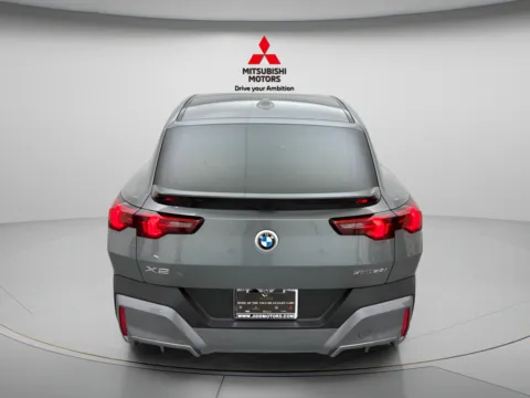 More photos of 2026 BMW X2 xDrive28i at Jidd Motors Mitsubishi, IL