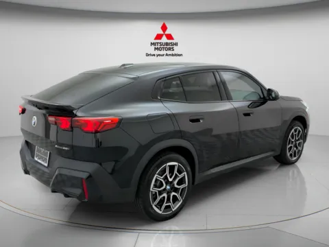 More photos of 2026 BMW X2 xDrive28i at Jidd Motors Mitsubishi, IL