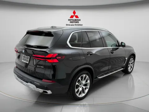More photos of 2026 BMW X5 xDrive40i at Jidd Motors Mitsubishi, IL