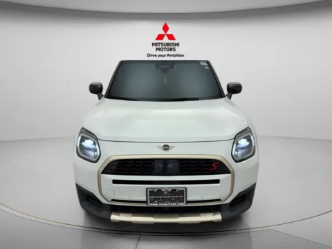 Photos of 2025 MINI Cooper S Countryman Signature Plus for sale in Des Plaines, IL at Jidd Motors Mitsubishi