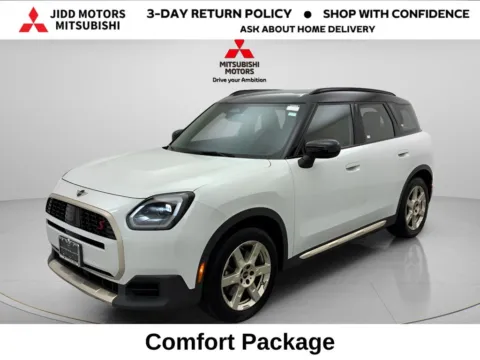 White 2025 MINI Cooper S Countryman Signature Plus for sale in Des Plaines, IL