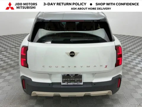 More photos of 2025 MINI Cooper S Countryman Signature Plus at Jidd Motors Mitsubishi, IL