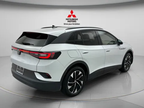 More photos of 2022 Volkswagen ID.4 Pro S at Jidd Motors Mitsubishi, IL
