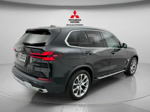 More photos of 2025 BMW X5 xDrive50e at Jidd Motors Mitsubishi, IL