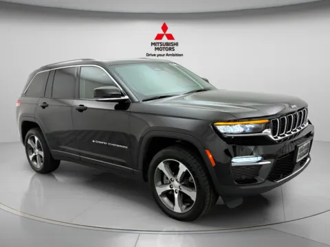 Another view of 2022 Jeep Grand Cherokee 4xe for sale in Des Plaines, IL at Jidd Motors Mitsubishi