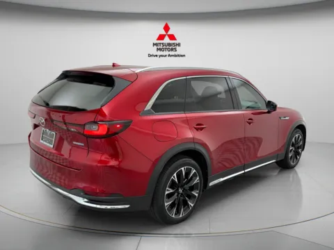 More photos of 2024 Mazda CX-90 PHEV Premium Plus at Jidd Motors Mitsubishi, IL