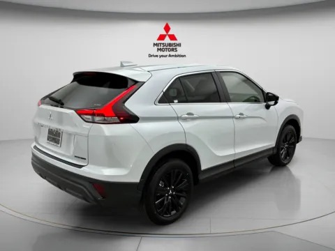 More photos of 2026 Mitsubishi Eclipse Cross LE at Jidd Motors Mitsubishi, IL