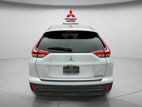 More photos of 2026 Mitsubishi Eclipse Cross LE at Jidd Motors Mitsubishi, IL