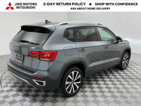 More photos of 2024 Volkswagen Taos 1.5T SE at Jidd Motors Mitsubishi, IL