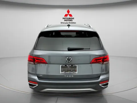 More photos of 2024 Volkswagen Taos 1.5T SE at Jidd Motors Mitsubishi, IL