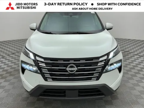 Photos of 2025 Nissan Rogue SV for sale in Des Plaines, IL at Jidd Motors Mitsubishi