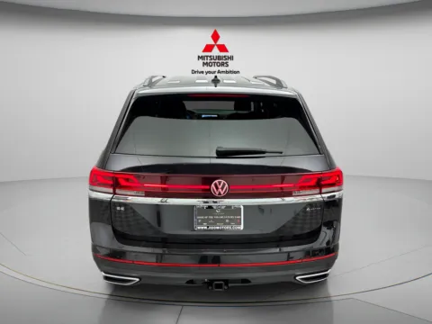 More photos of 2025 Volkswagen Atlas 2.0T SE w/Technology at Jidd Motors Mitsubishi, IL