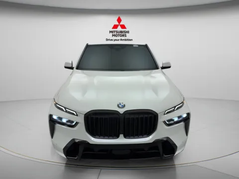 Photos of 2026 BMW X7 xDrive40i for sale in Des Plaines, IL at Jidd Motors Mitsubishi