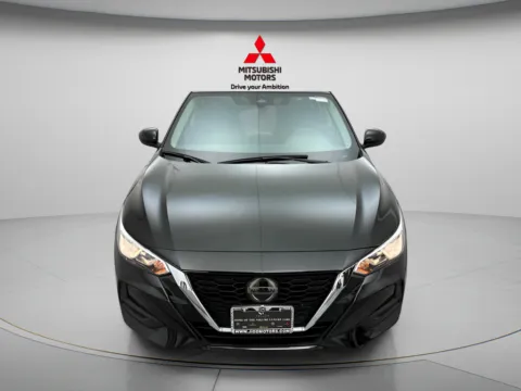Photos of 2023 Nissan Sentra SV for sale in Des Plaines, IL at Jidd Motors Mitsubishi