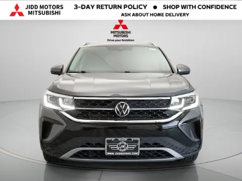 Another view of 2022 Volkswagen Taos 1.5T SEL for sale in Des Plaines, IL at Jidd Motors Mitsubishi