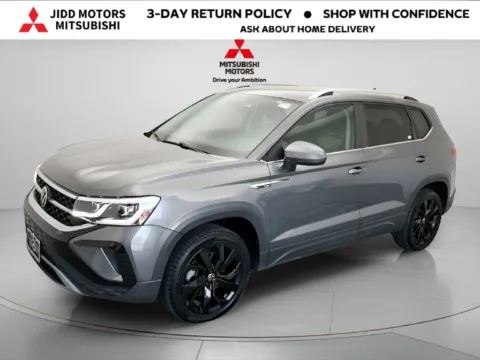 Gray 2022 Volkswagen Taos 1.5T SEL for sale in Des Plaines, IL