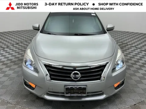 Photos of 2015 Nissan Altima 2.5 SV for sale in Des Plaines, IL at Jidd Motors Mitsubishi