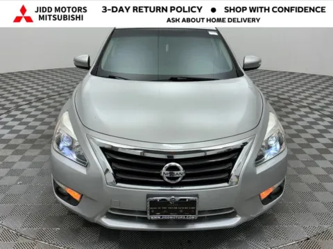 Photos of 2015 Nissan Altima 2.5 SV for sale in Des Plaines, IL at Jidd Motors Mitsubishi