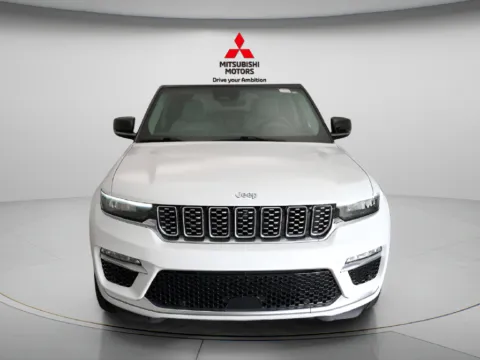 More photos of 2022 Jeep Grand Cherokee Summit 4xe at Jidd Motors Mitsubishi, IL
