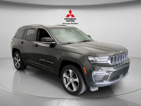 More photos of 2023 Jeep Grand Cherokee 4xe at Jidd Motors Mitsubishi, IL