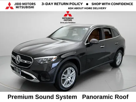 Black 2023 Mercedes-Benz GLC 300 for sale in Des Plaines, IL