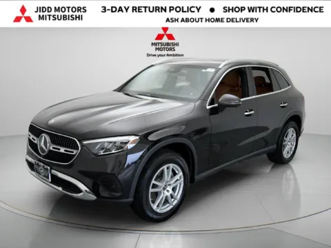 Black 2023 Mercedes-Benz GLC 300 for sale in Des Plaines, IL