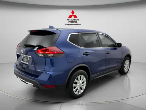 More photos of 2018 Nissan Rogue S at Jidd Motors Mitsubishi, IL