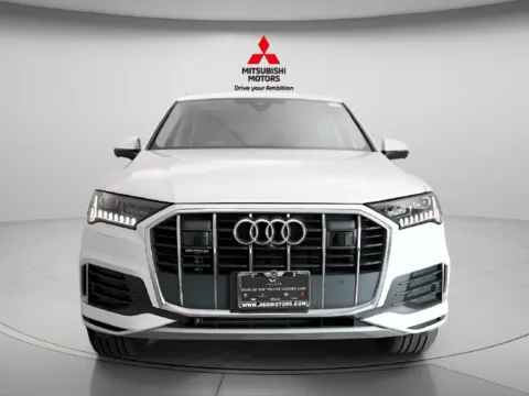 More photos of 2024 Audi Q7 45 Premium Plus at Jidd Motors Mitsubishi, IL