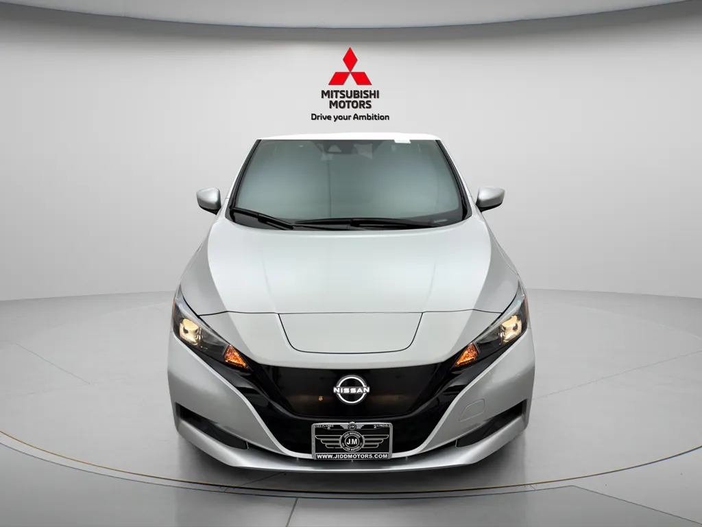 Used 2025 Nissan Leaf S with VIN 1N4AZ1BV0SC560262 for sale in Des Plaines, IL