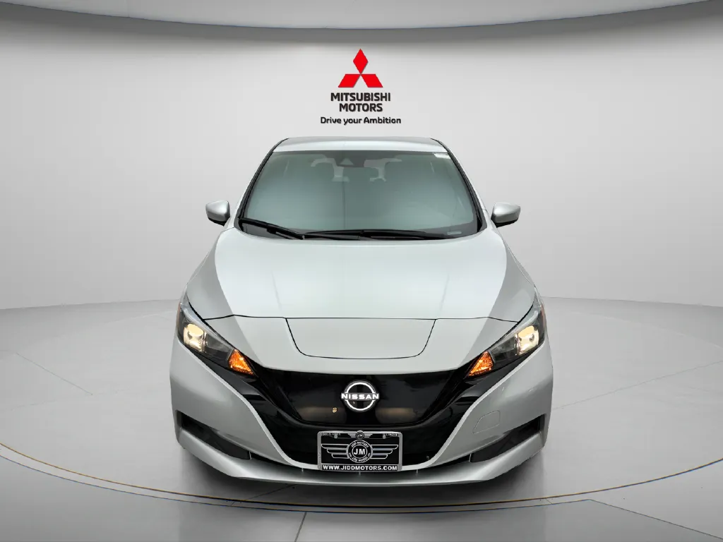 Used 2025 Nissan Leaf S with VIN 1N4AZ1BV2SC550459 for sale in Des Plaines, IL