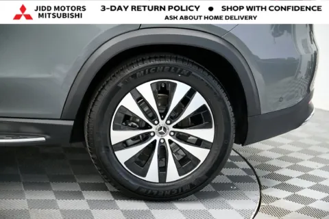 Photos of 2026 Mercedes-Benz GLE 350 for sale in Des Plaines, IL at Jidd Motors Mitsubishi
