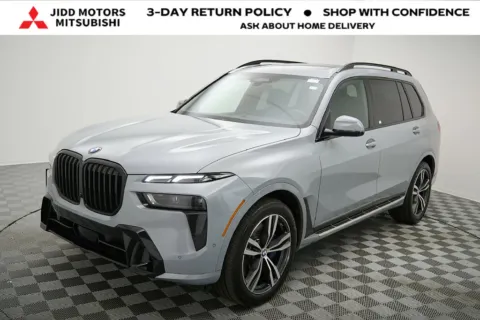 Gray 2026 BMW X7 xDrive40i for sale in Des Plaines, IL