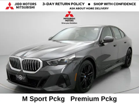 Gray 2026 BMW 5 Series 530i xDrive for sale in Des Plaines, IL