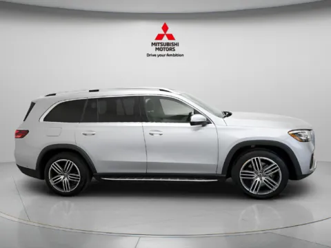 More photos of 2025 Mercedes-Benz GLS 450 at Jidd Motors Mitsubishi, IL